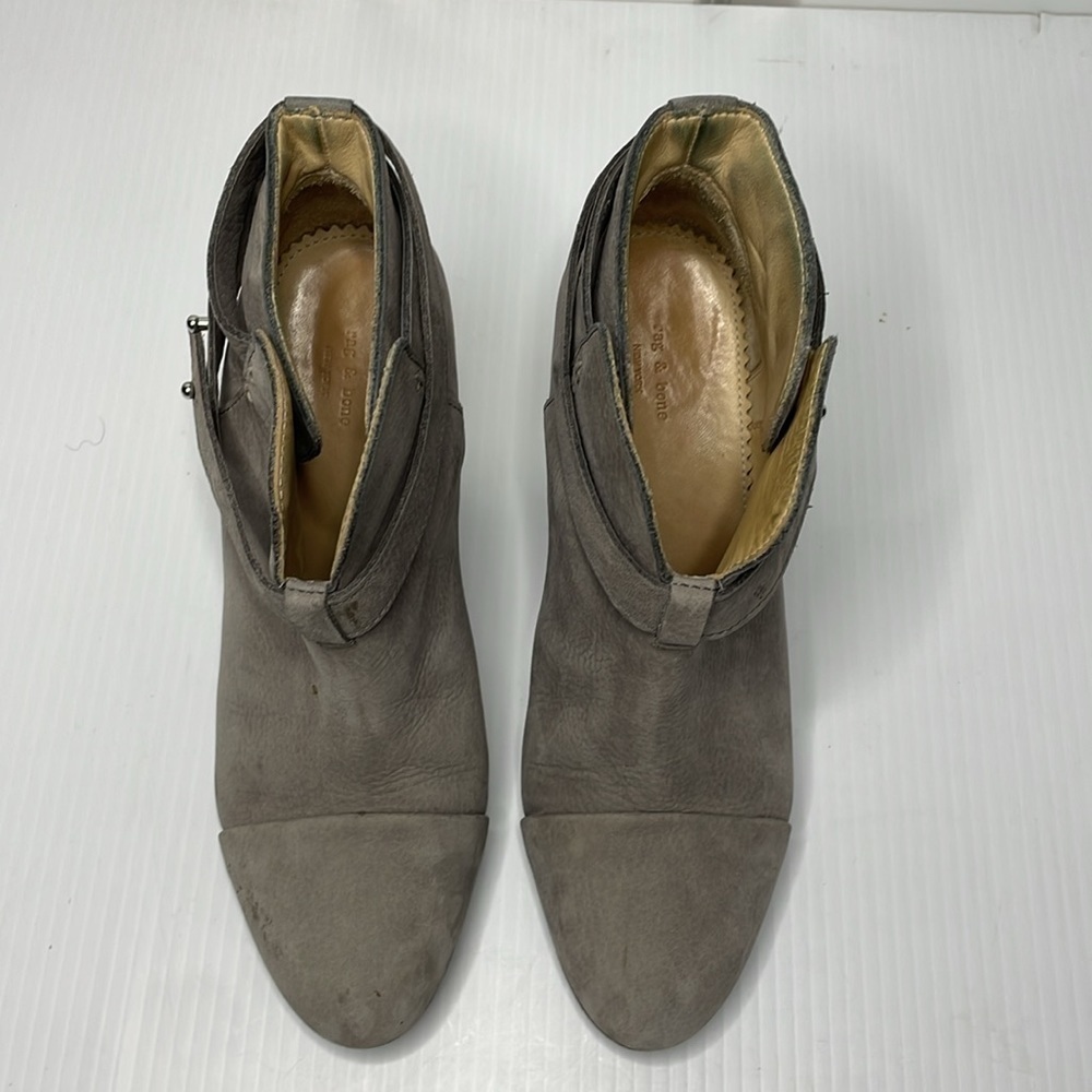 Rag & Bone Boots Ankle Harrow Booties Size 8.5 Grey Suede Heels - Picture 4 of 13